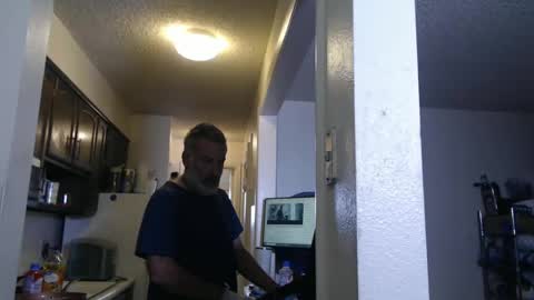 Snapshot of veryveryhairmanindenver chatting on 12/07/24, 10:06 hairy man online show from 12/07/24, 10:06