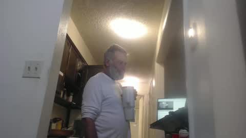 Snapshot of veryveryhairmanindenver chatting on 01/04/25, 12:59 hairy man online show from 01/04/25, 12:59
