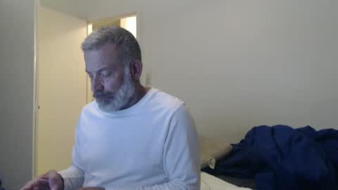 Snapshot of veryveryhairmanindenver chatting on 01/15/25, 01:12 hairy man online show from 01/15/25, 01:12