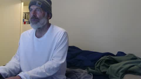 Snapshot of veryveryhairmanindenver chatting on 02/14/25, 12:51 hairy man online show from 02/14/25, 12:51