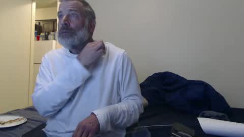 Snapshot of veryveryhairmanindenver chatting on 02/15/25, 12:48 hairy man online show from 02/15/25, 12:48