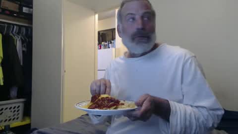 Snapshot of veryveryhairmanindenver chatting on 02/19/25, 12:57 hairy man online show from 02/19/25, 12:57