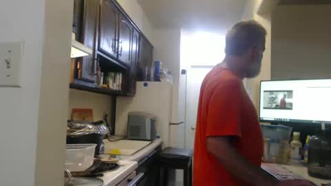 hairy man online show from 09/20/25, 08:54