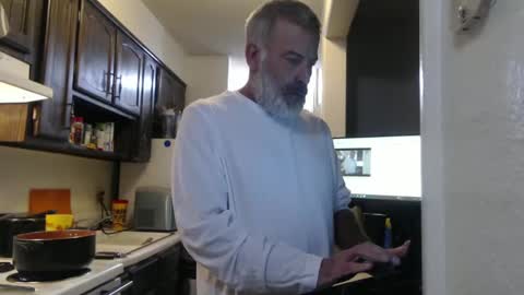 hairy man online show from 09/23/25, 11:52