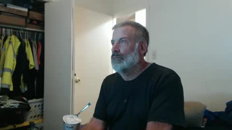 hairy man online show from 10/14/25, 12:00