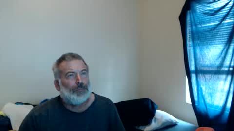 Snapshot of veryveryhairmanindenver chatting on 06/05/26, 12:06 hairy man online show from 06/05/26, 12:06