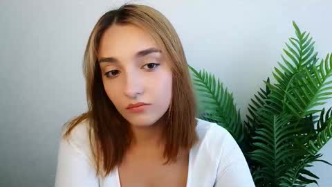 Snapshot of veryveryshygirl chatting on 09/16/25, 12:17 Ana online show from 09/16/25, 12:17