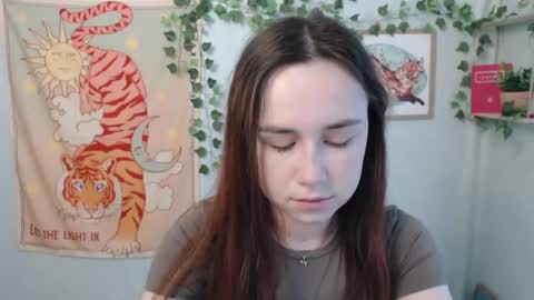 veryveryvery_shy online show from 06/03/26, 05:54