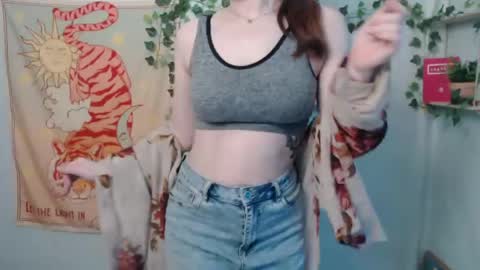 veryveryvery_shy online show from 06/10/26, 05:39