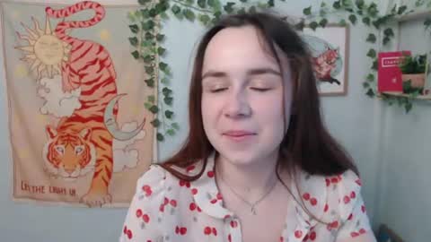 veryveryvery_shy online show from 06/16/26, 05:43