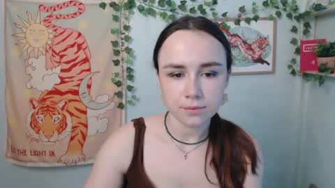 veryveryvery_shy online show from 07/25/26, 05:38