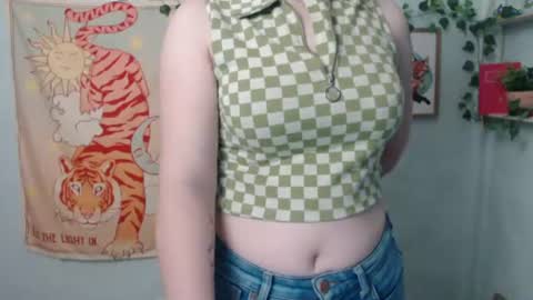 veryveryvery_shy online show from 07/28/26, 05:58
