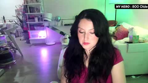 Snapshot of vesafine chatting on 10/03/25, 08:00 vesafine online show from 10/03/25, 08:00