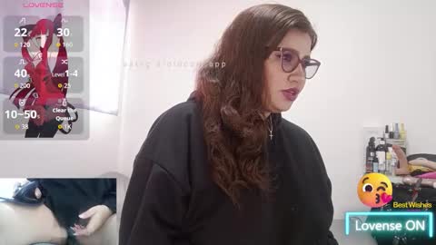 Snapshot of vesper_vixen chatting on 11/18/25, 02:10 Vesper Vixen online show from 11/18/25, 02:10