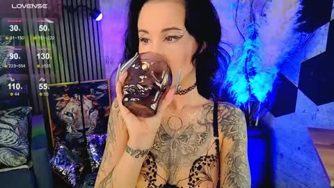 Lady or Goddess Vespera online show from 04/05/26, 12:19