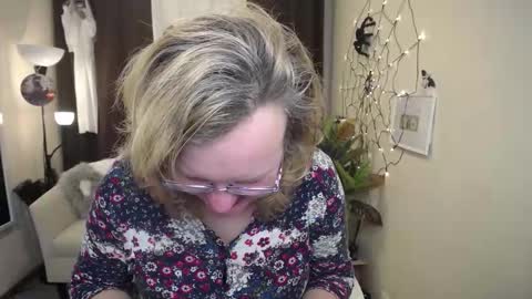 vestawoody online show from 10/31/25, 07:09