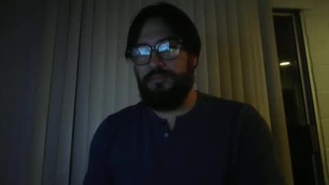 Snapshot of vesturelove chatting on 09/25/25, 05:22 vesturelove online show from 09/25/25, 05:22