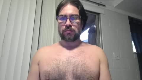 Snapshot of vesturelove chatting on 10/26/25, 01:11 vesturelove online show from 10/26/25, 01:11