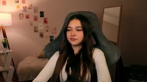 Snapshot of vexorin chatting on 11/23/25, 07:46 Rachel online show from 11/23/25, 07:46