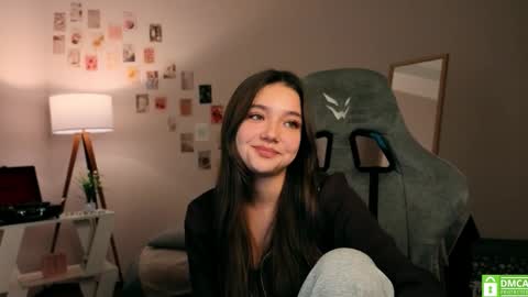 Snapshot of vexorin chatting on 12/03/25, 07:34 Rachel online show from 12/03/25, 07:34