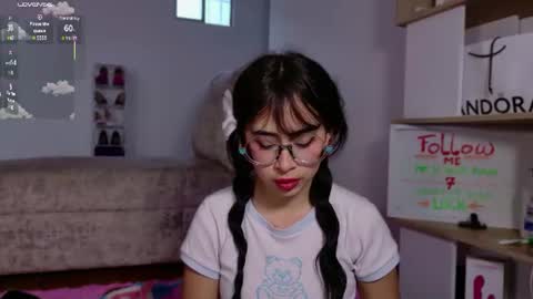 Victoria online show from 06/27/26, 12:22