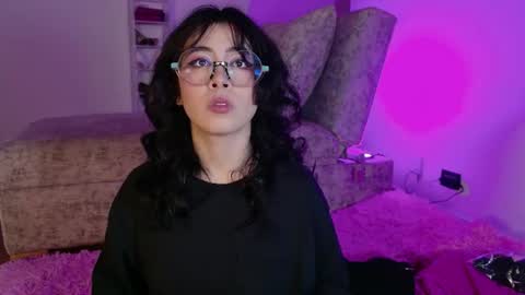 Victoria online show from 07/21/26, 10:39