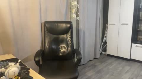 vialeras online show from 11/20/25, 01:50