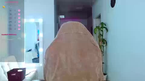 Snapshot of viannca__ chatting on 09/10/25, 09:59 Ariana online show from 09/10/25, 09:59