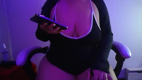 vibe_xxxo online show from 02/24/26, 06:44
