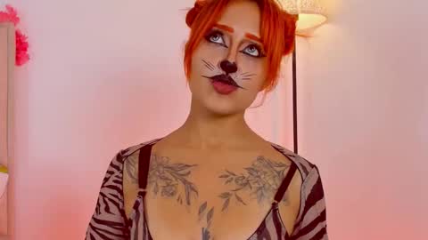 Snapshot of vicioushorse33 chatting on 10/28/25, 11:07 Sophie and Stan  online show from 10/28/25, 11:07