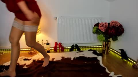 ViciousQueenu can call me Laura online show from 01/29/25, 07:57