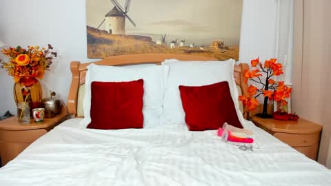 Snapshot of viciousqueen chatting on 10/12/25, 11:42 ViciousQueenu can call me Laura online show from 10/12/25, 11:42