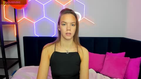 vickie_smith online show from 10/14/25, 01:28