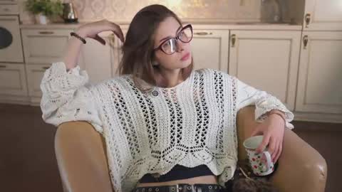 Vickie online show from 05/24/26, 02:11