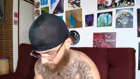 Snapshot of vickingcock7 chatting on 11/05/25, 06:57 vickingcock7 online show from 11/05/25, 06:57