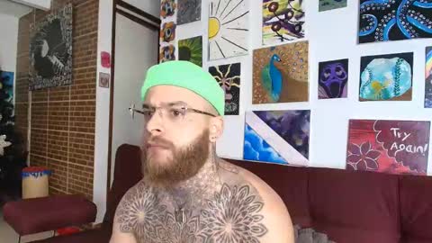 Snapshot of vickingcock7 chatting on 11/17/25, 07:36 vickingcock7 online show from 11/17/25, 07:36