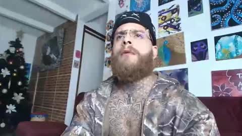 Snapshot of vickingcock7 chatting on 11/18/25, 11:48 vickingcock7 online show from 11/18/25, 11:48