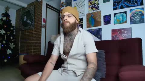 Snapshot of vickingcock7 chatting on 11/30/25, 07:23 vickingcock7 online show from 11/30/25, 07:23