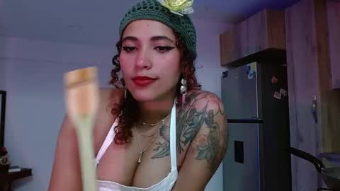 Vicky  online show from 02/03/25, 02:58