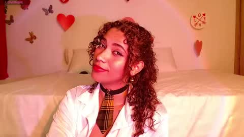Vicky  online show from 02/17/25, 11:42