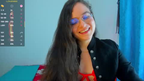 Snapshot of vicky_cristinax chatting on 03/11/26, 01:44 Vicky online show from 03/11/26, 01:44
