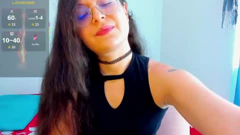 Snapshot of vicky_cristinax chatting on 04/07/26, 08:42 Vicky online show from 04/07/26, 08:42