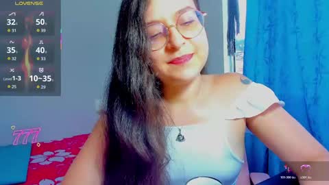 Snapshot of vicky_cristinax chatting on 05/22/26, 10:48 Vicky online show from 05/22/26, 10:48