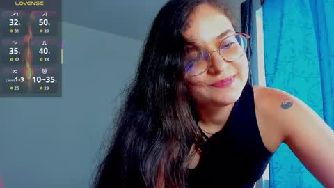 Snapshot of vicky_cristinax chatting on 05/25/26, 09:43 Vicky online show from 05/25/26, 09:43