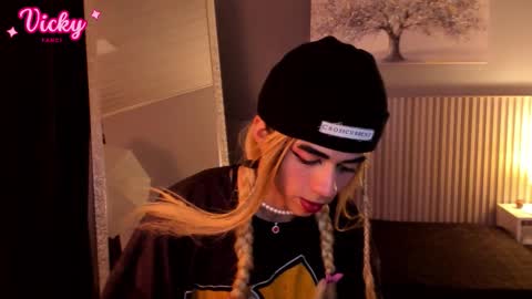 Snapshot of vicky_fant4sy chatting on 02/03/26, 04:34 Vicky online show from 02/03/26, 04:34