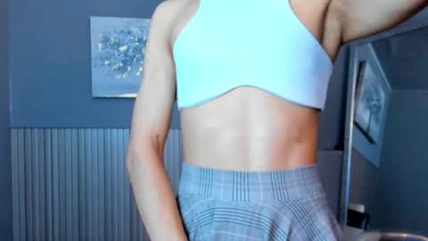Snapshot of vicky_fant4sy chatting on 04/14/26, 01:50 Vicky online show from 04/14/26, 01:50