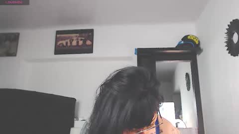 Snapshot of vicky_hotmilf chatting on 02/26/26, 11:09 Vicky online show from 02/26/26, 11:09