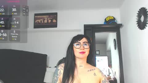 Snapshot of vicky_hotmilf chatting on 03/30/26, 11:11 Vicky online show from 03/30/26, 11:11