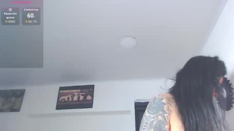 Snapshot of vicky_hotmilf chatting on 04/16/26, 11:11 Vicky online show from 04/16/26, 11:11