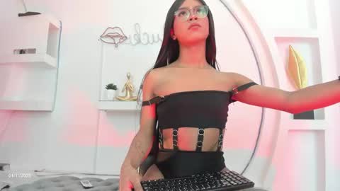 vicky_hottman online show from 11/02/25, 12:46